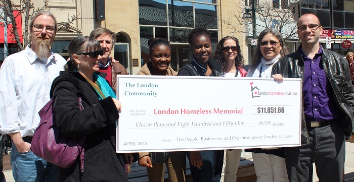 Social Work students support Homeless Memorial through community outreach
