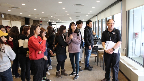Korean Students Visit King's
