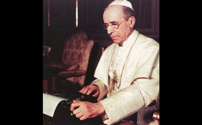 National Catholic Reporter reviews King's professor Robert Ventresca's book on Pope Pius XII