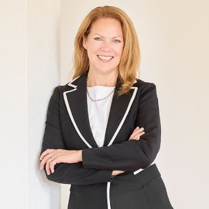 Christine Thomlinson
